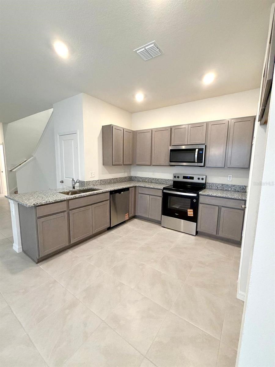 Photo of 9620 Westside Hills Drive, Davenport, FL 33896 (MLS # O6438039)