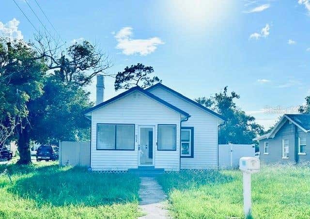 Photo of 624 Illinois Avenue, Saint Cloud, FL 34769 (MLS # O6429090)
