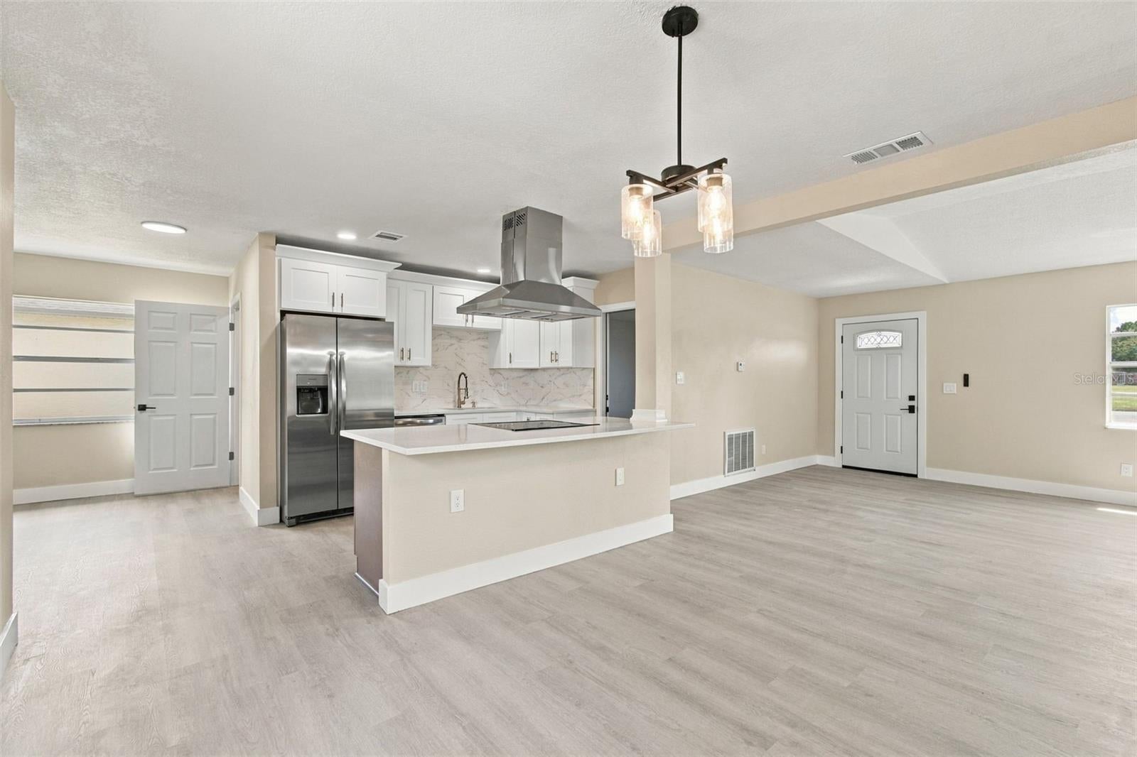 9007 SPRING HILL DRIVE