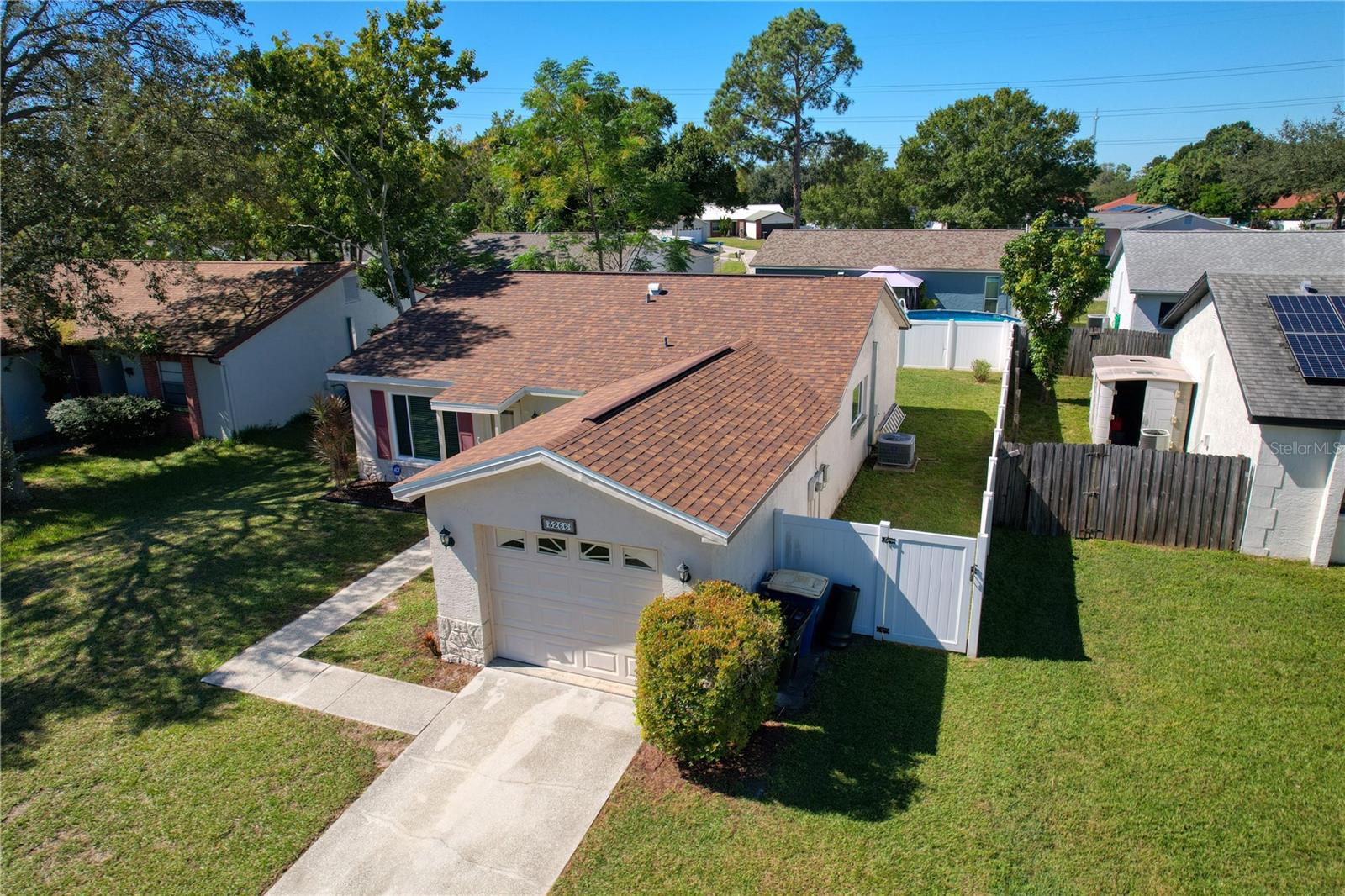 3266 PINE HAVEN DR