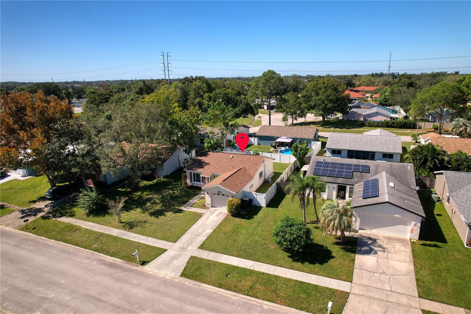 3266 PINE HAVEN DR