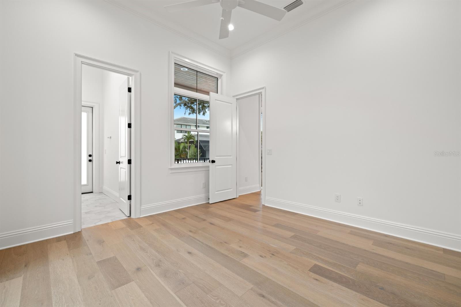 SUNSET PARK - Residential