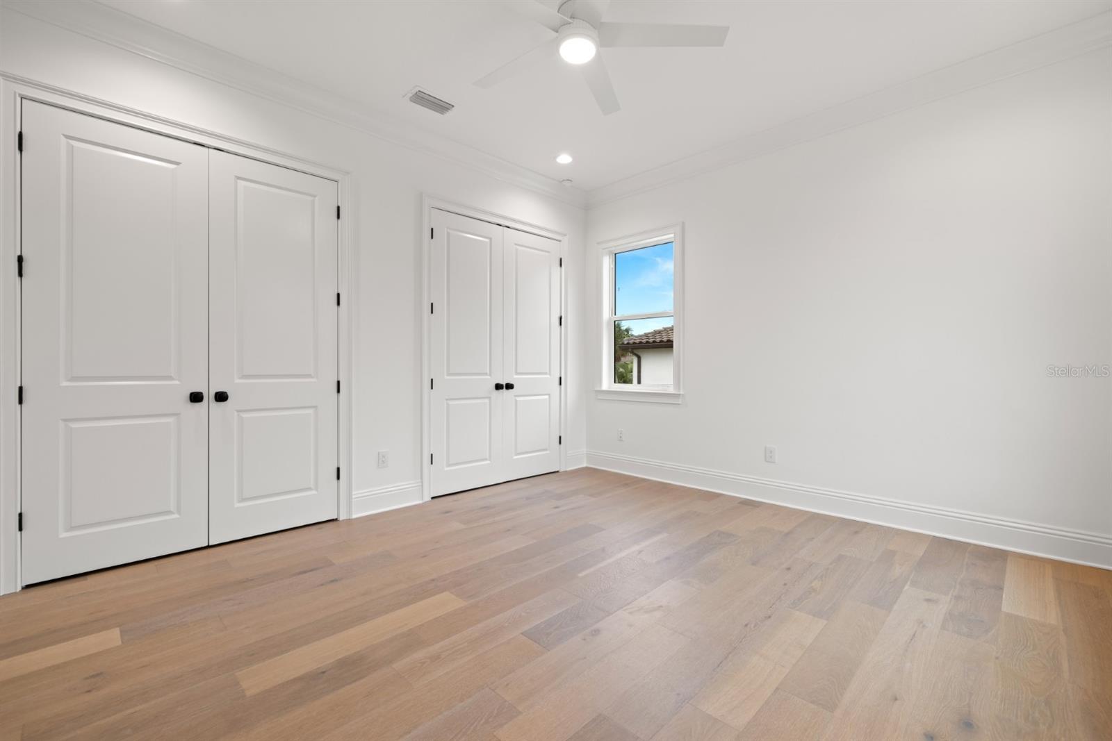 SUNSET PARK - Residential