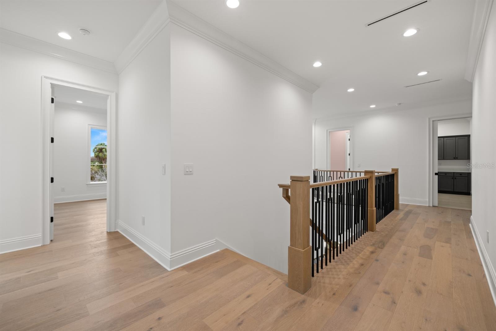 SUNSET PARK - Residential