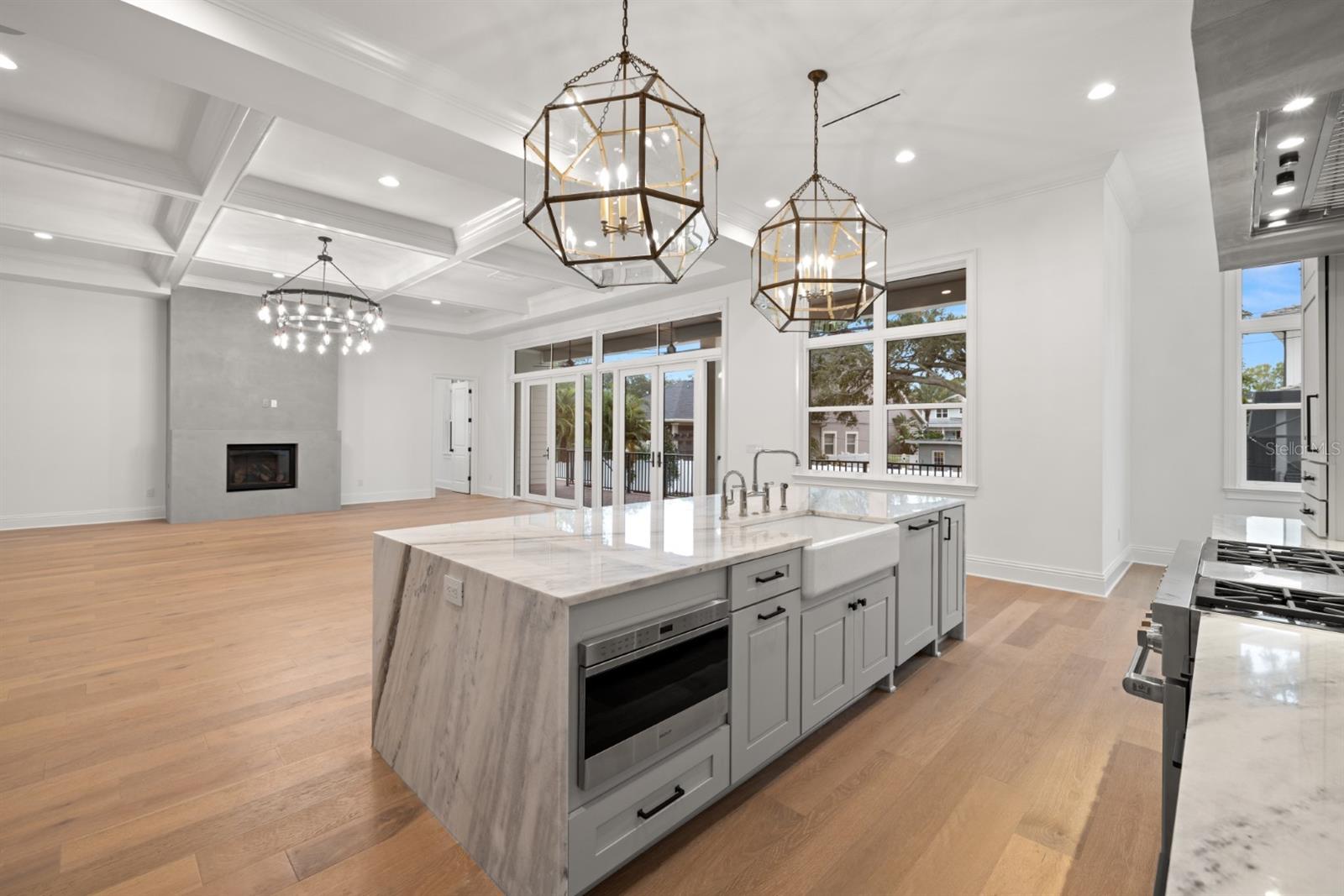 SUNSET PARK - Residential