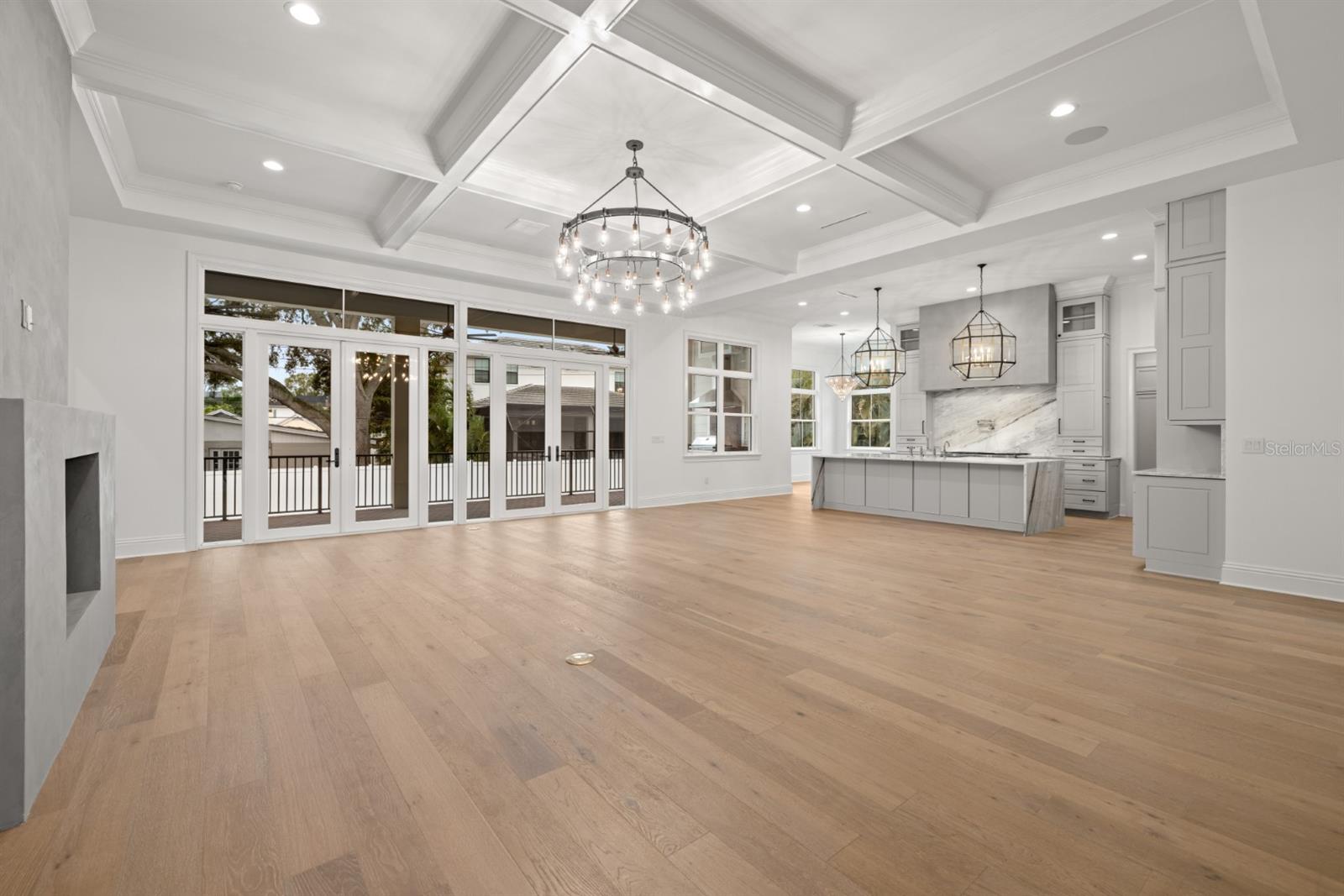 SUNSET PARK - Residential