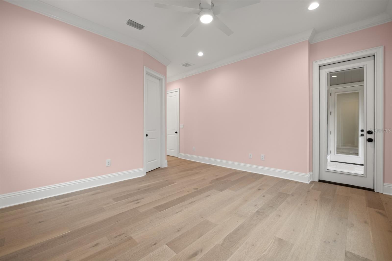 SUNSET PARK - Residential