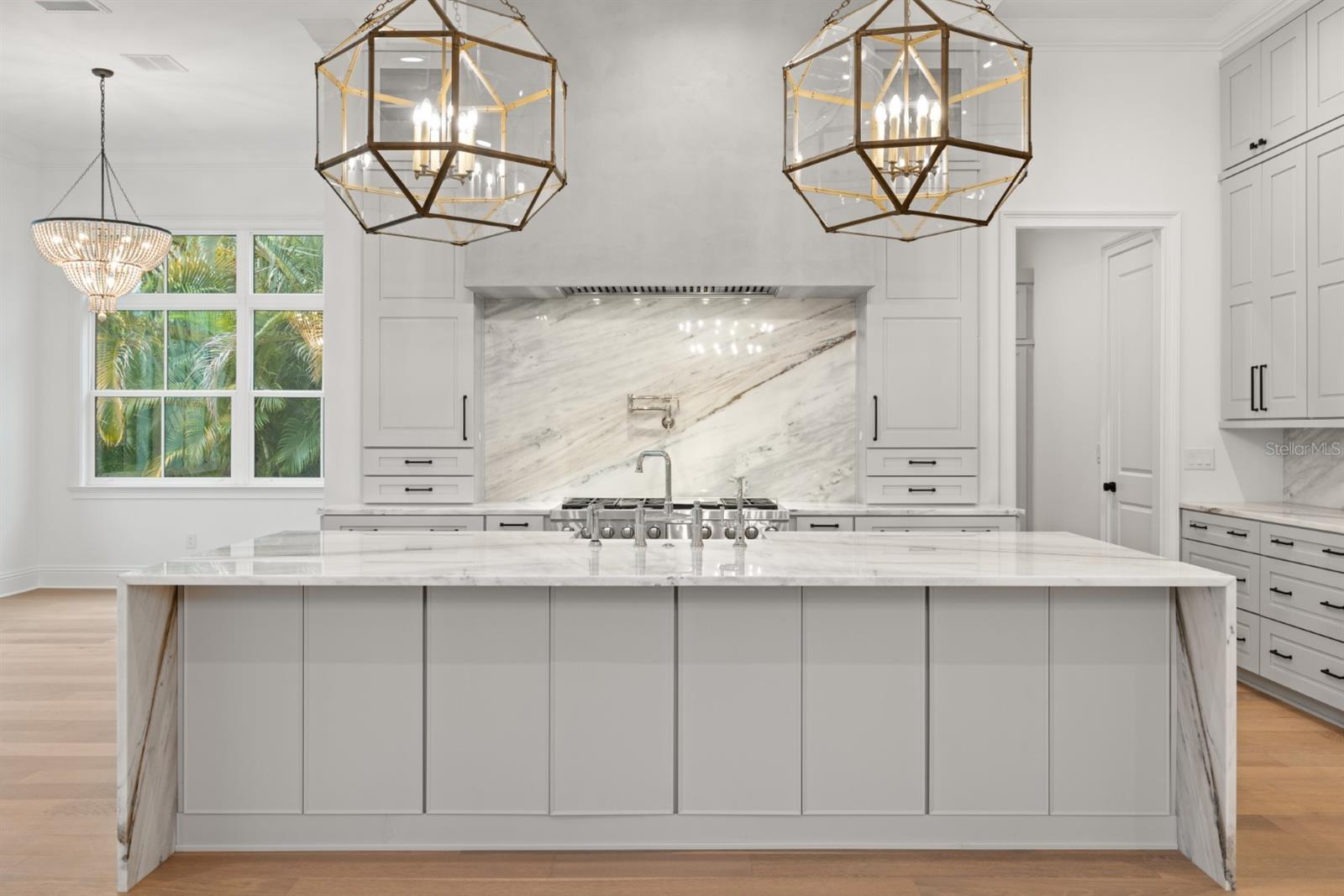 SUNSET PARK - Residential