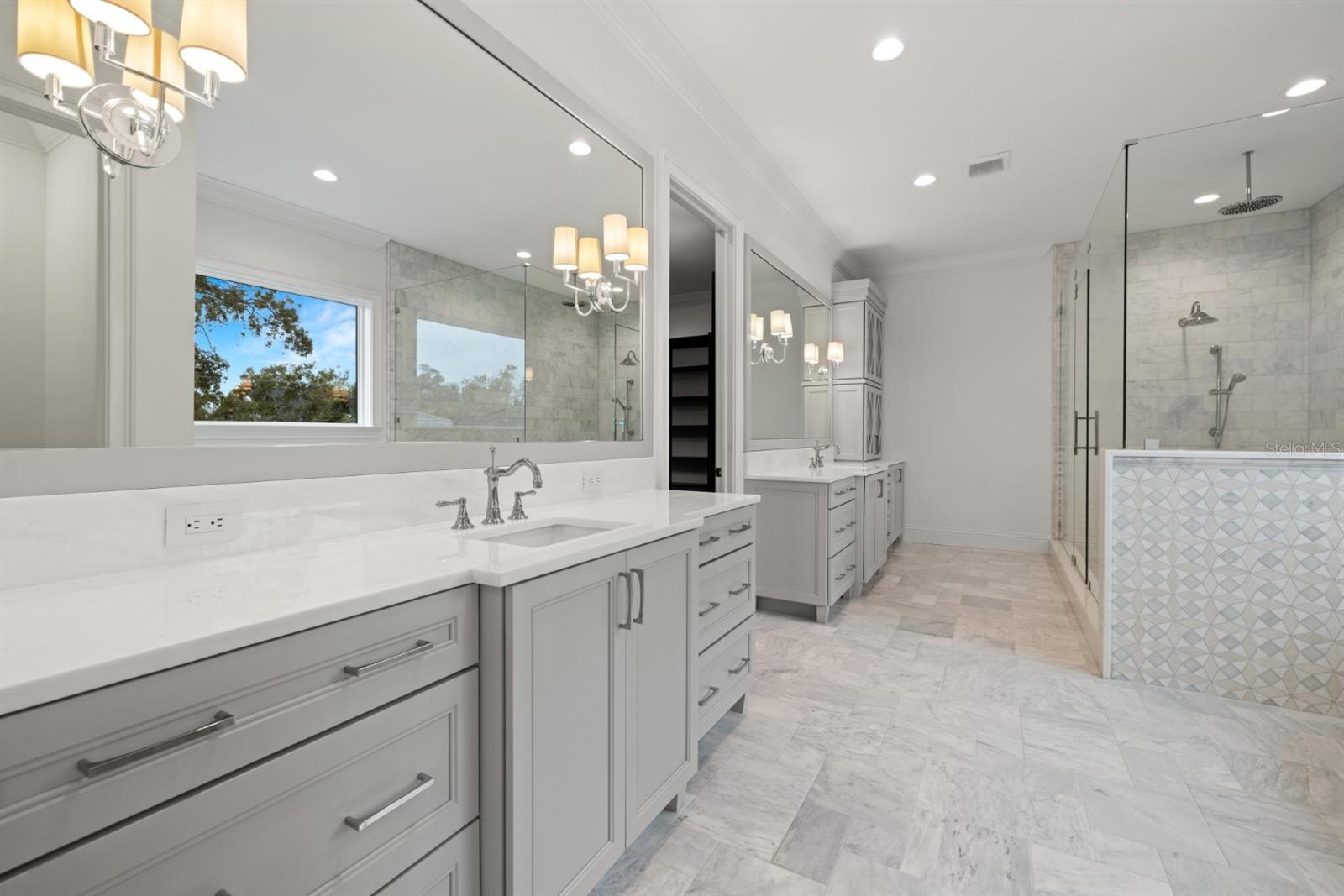 SUNSET PARK - Residential