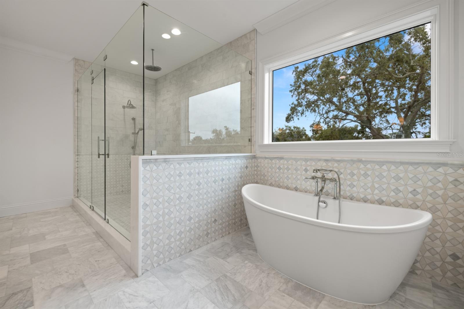 SUNSET PARK - Residential