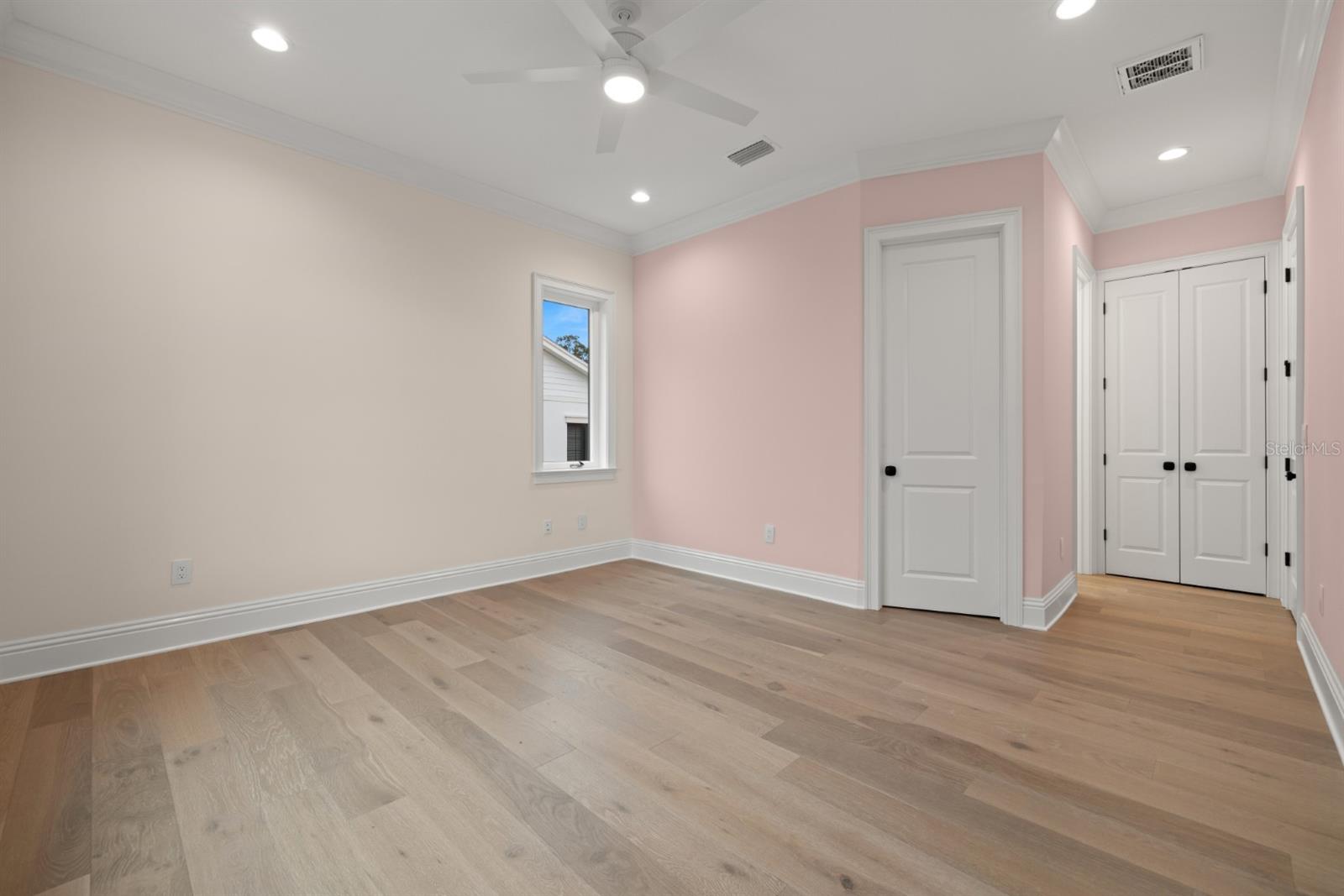 SUNSET PARK - Residential