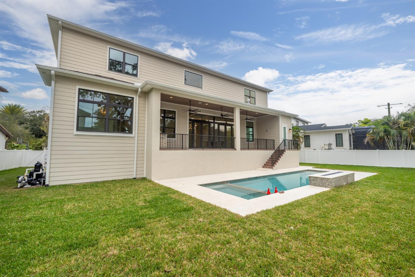 SUNSET PARK - Residential