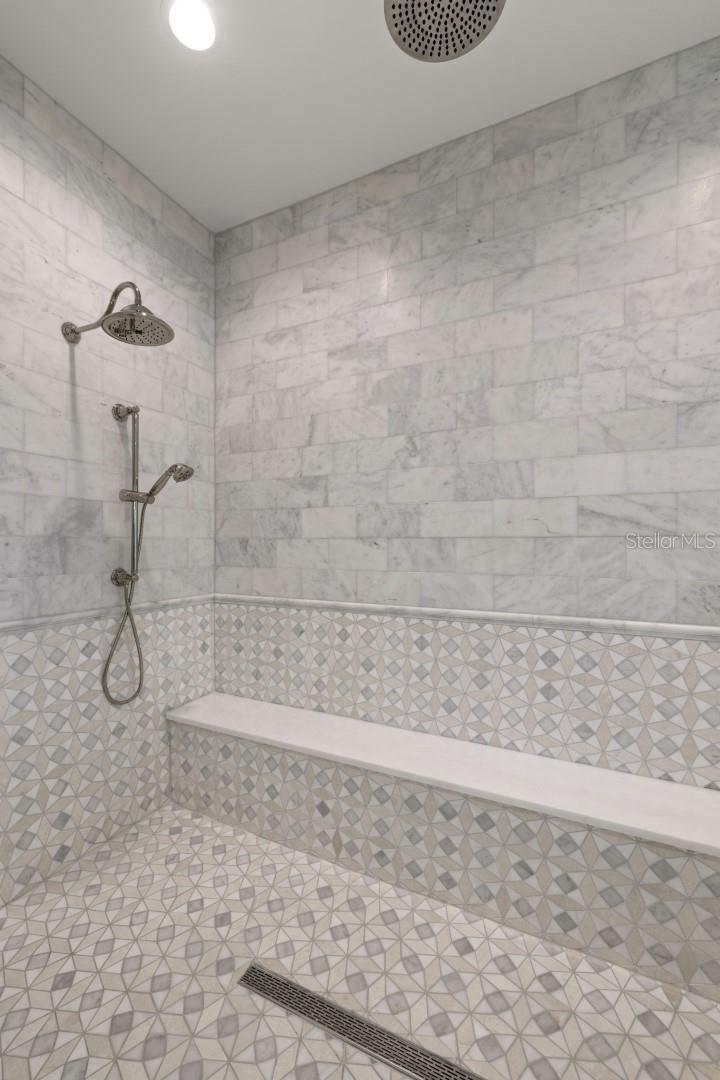 SUNSET PARK - Residential