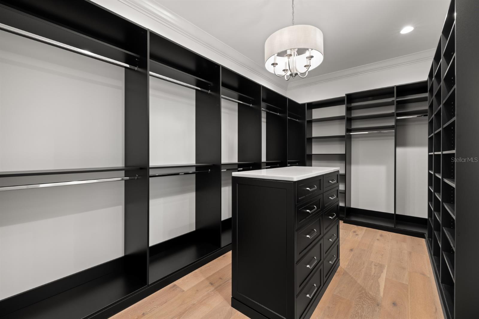 SUNSET PARK - Residential