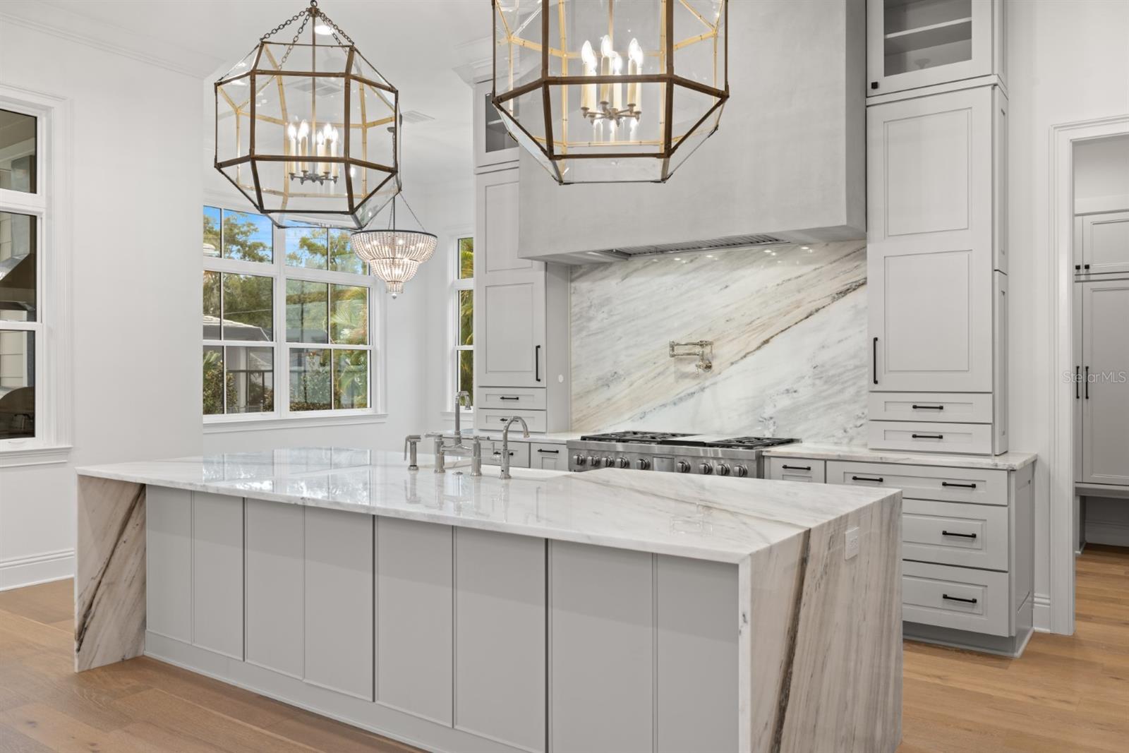 SUNSET PARK - Residential