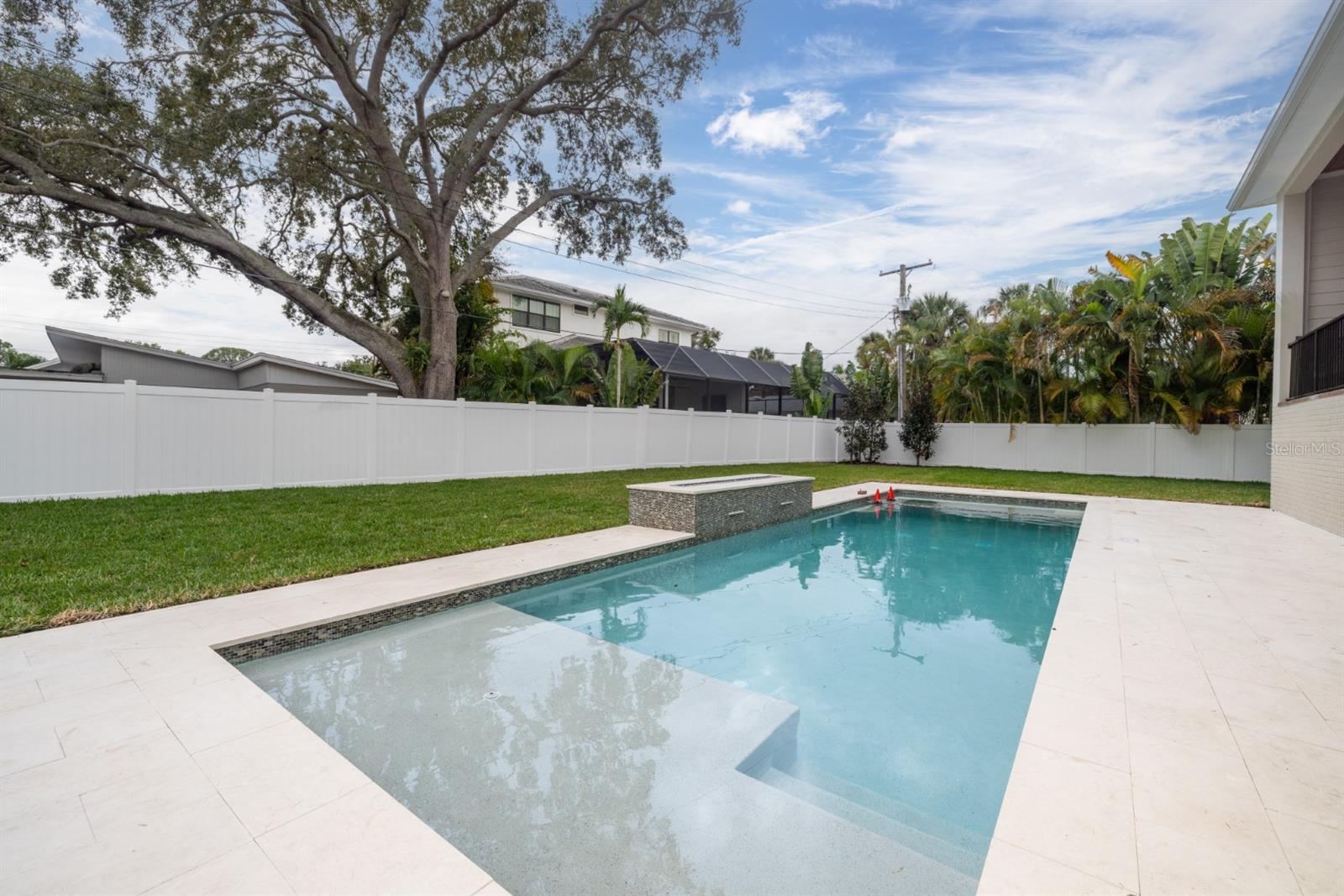 SUNSET PARK - Residential