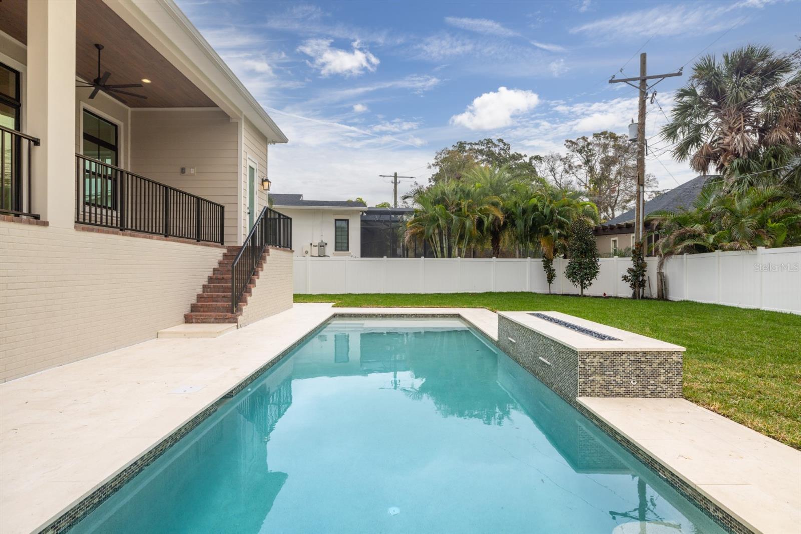 SUNSET PARK - Residential