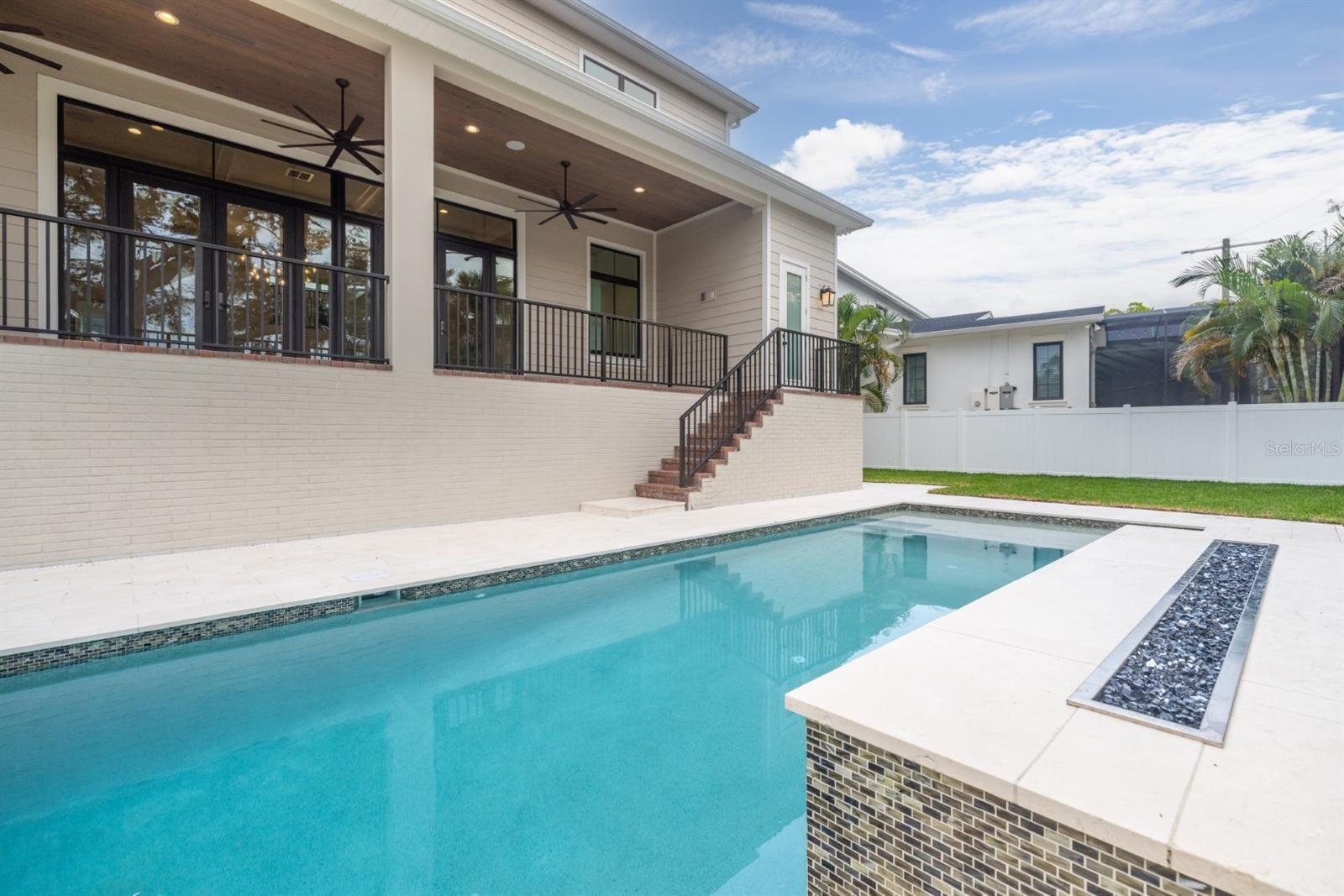 SUNSET PARK - Residential