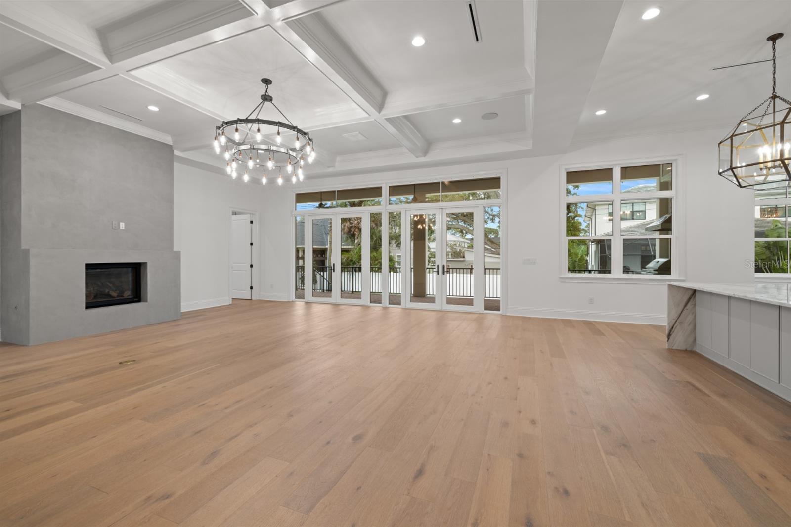 SUNSET PARK - Residential