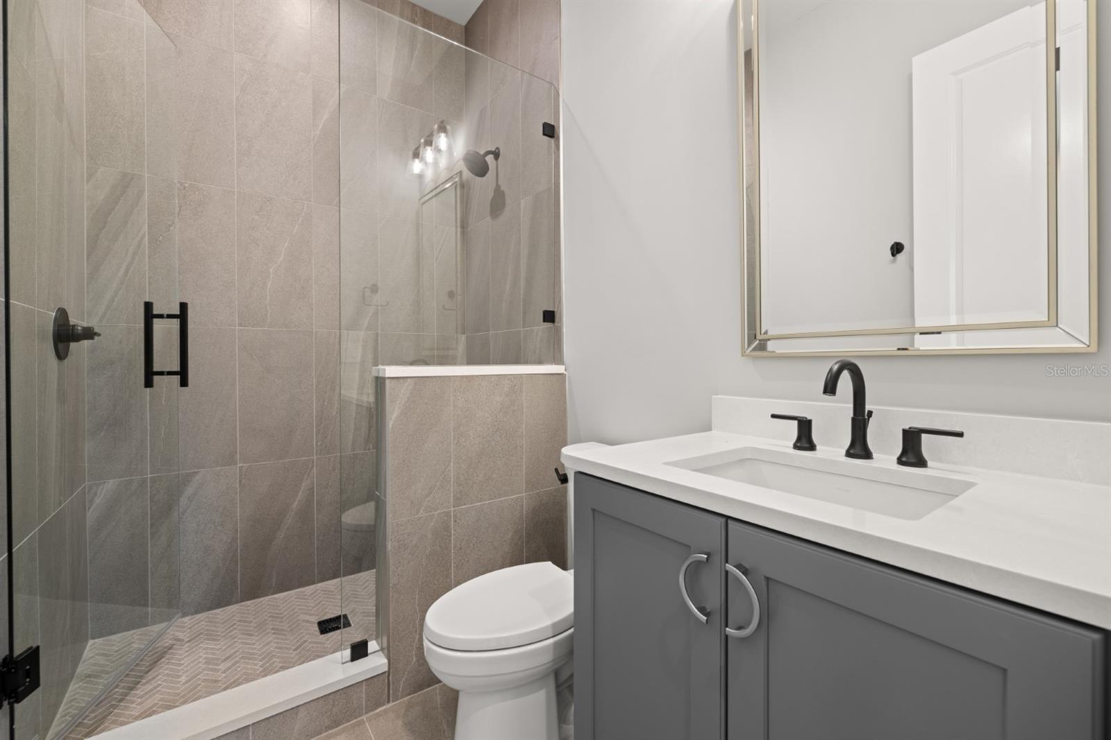 SUNSET PARK - Residential