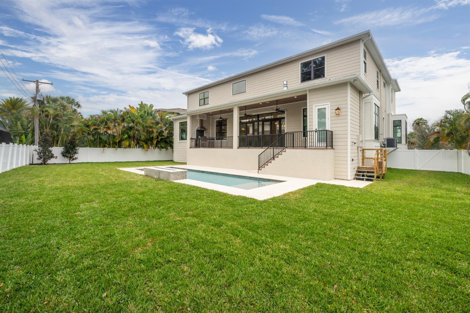 SUNSET PARK - Residential