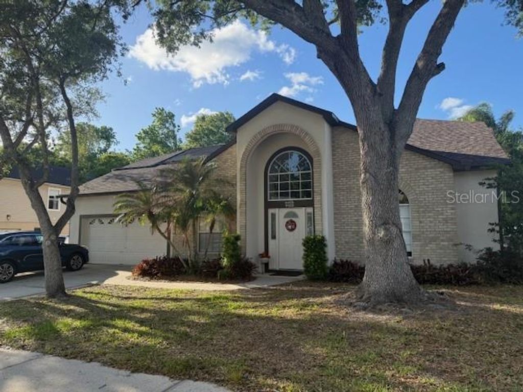 Photo of 2332 Pinebrook Court, Oviedo, FL 32766 (MLS # O6401193)