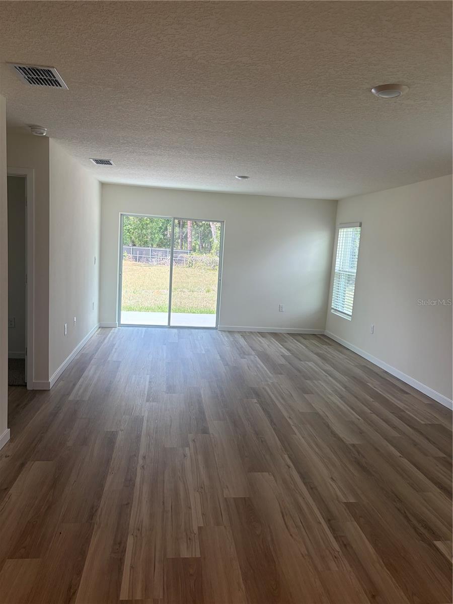 SUNSET HILLS PHASE II - Residential Lease