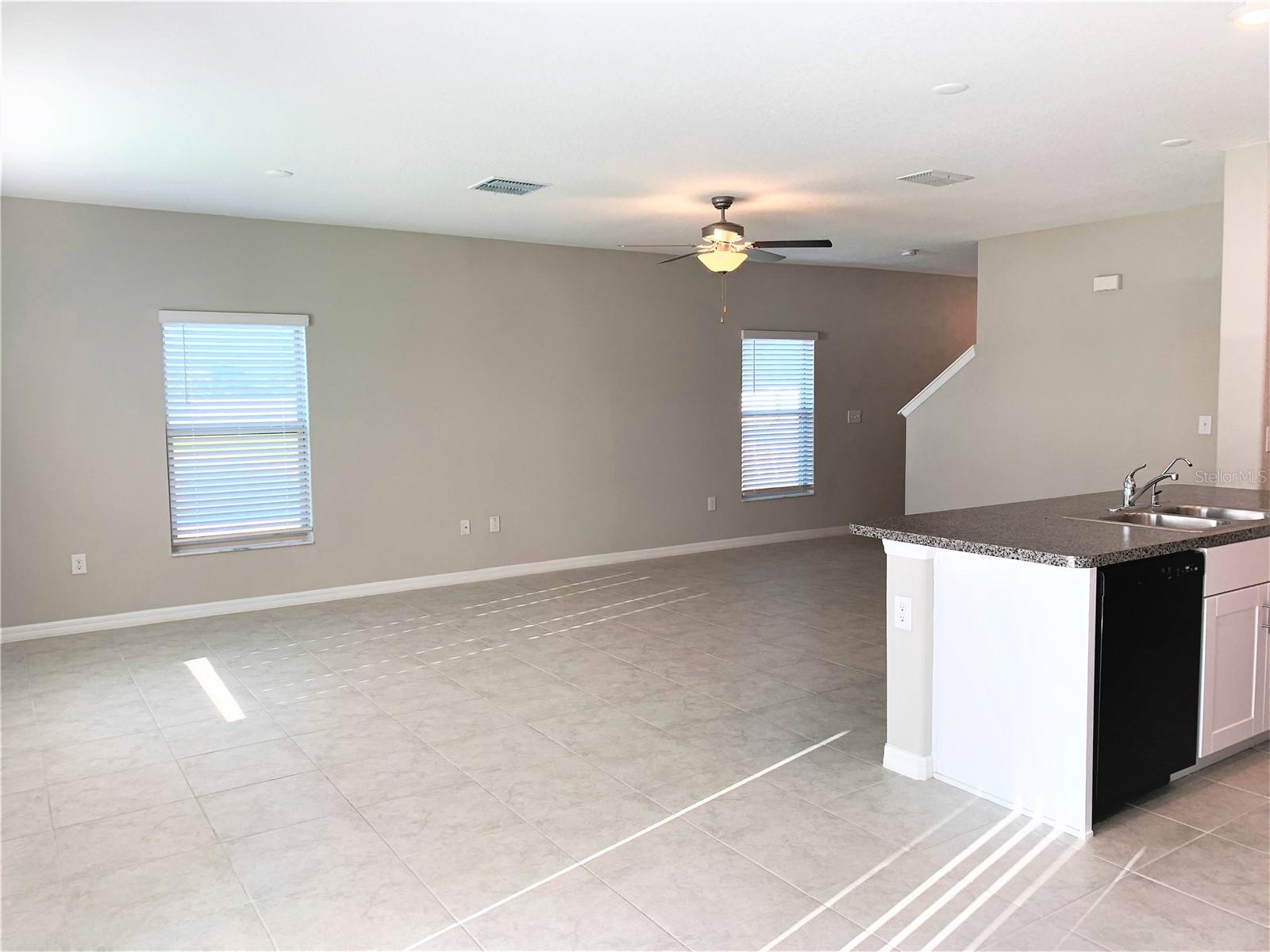 TOUCHSTONE PH 4 - Residential Lease