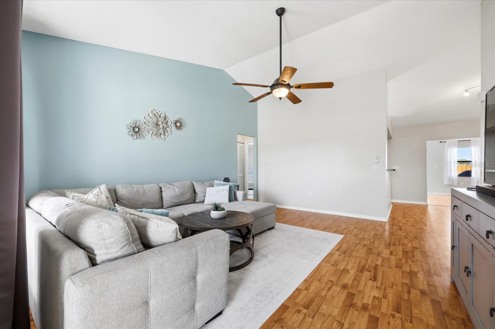 ARLINGTON PARK - Residential