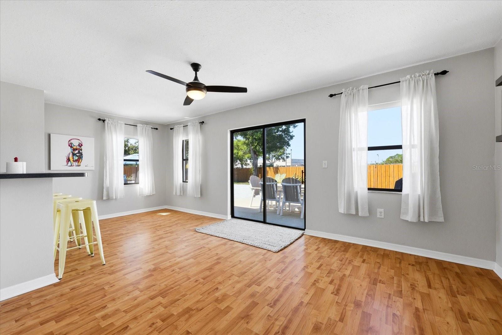 ARLINGTON PARK - Residential