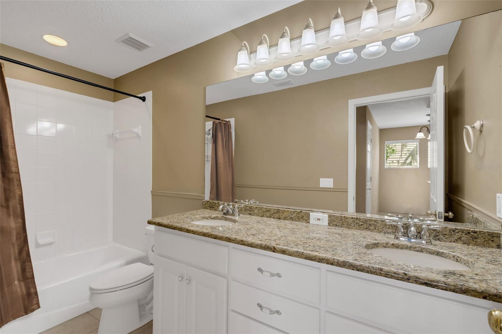 TURNBERRY - Residential