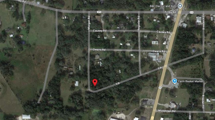 Build your dream home on this expansive lot in the peaceful Trilcoochee Gardens area of Dade City! Nestled between US-301 and SR-98, this prime location offers the perfect balance of rural tranquility and easy access to nearby towns, shops, and dining. With multiple lots combined (Lots 32, 33, 34 & 35, Block 4), you’ll have plenty of space to create your ideal living environment. Enjoy the charm of small-town Florida while being just a short drive from major highways, making commutes and travel a breeze. Don't miss this opportunity to own a large, versatile property in a growing area!