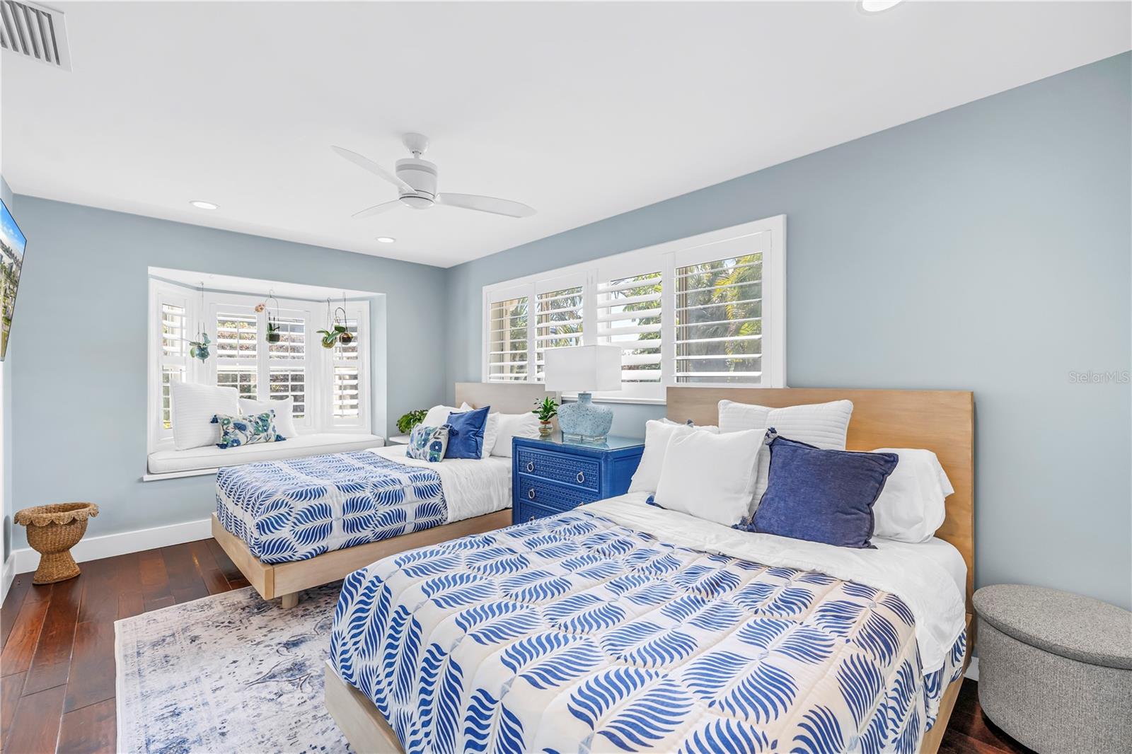 ISLAND ESTATE OF CLEARWATER UNITS 6D 7A 7C - Residential