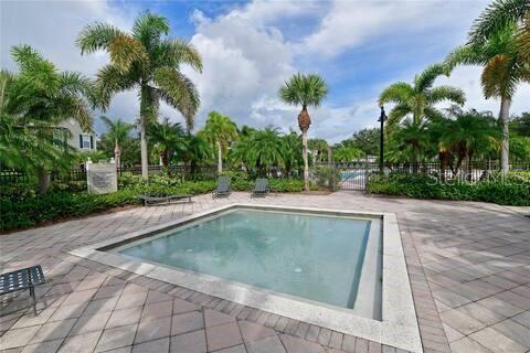 THE VILLAGE AT TOWNPARK - Residential Lease
