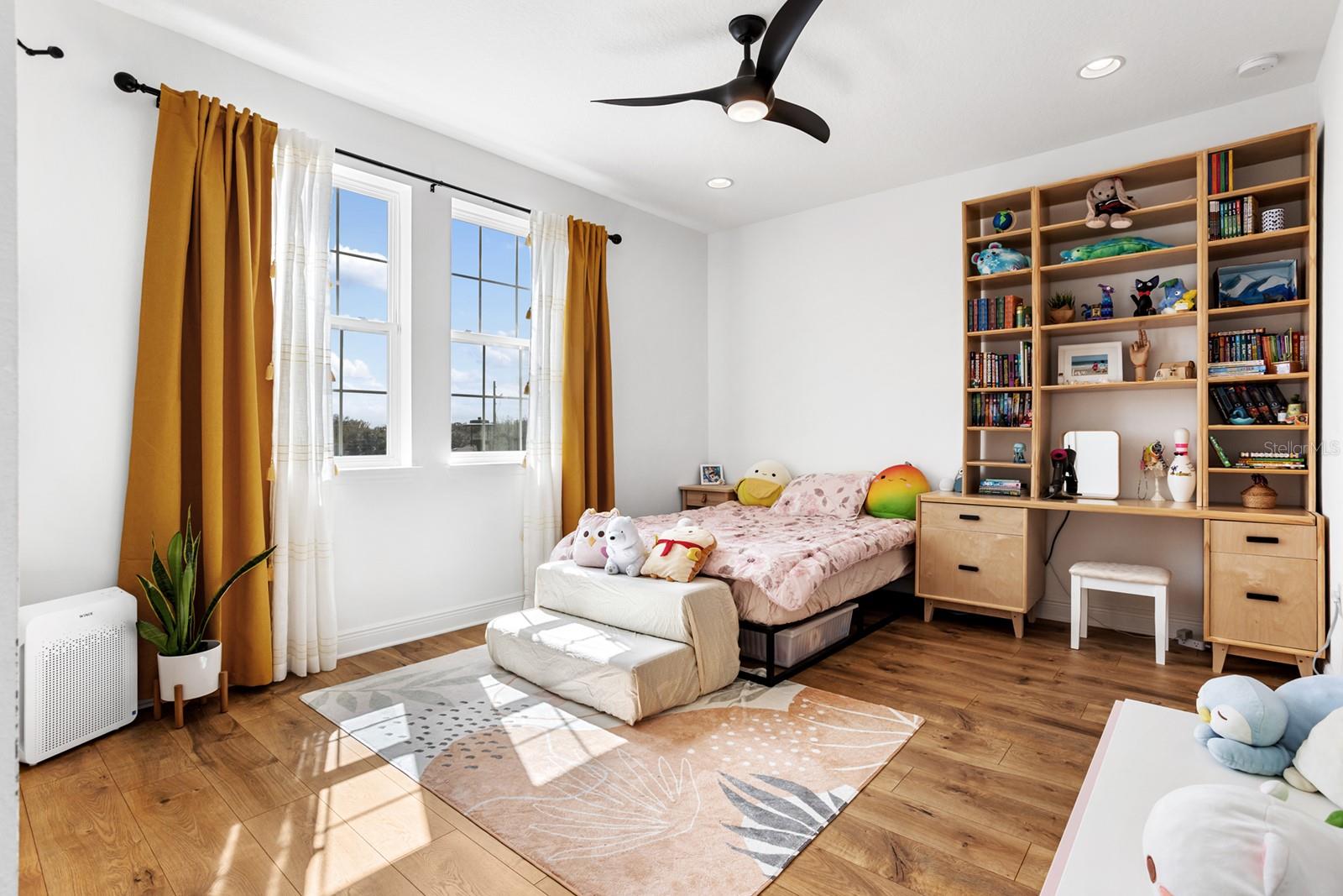 POITRAS EAST N-7 - Residential