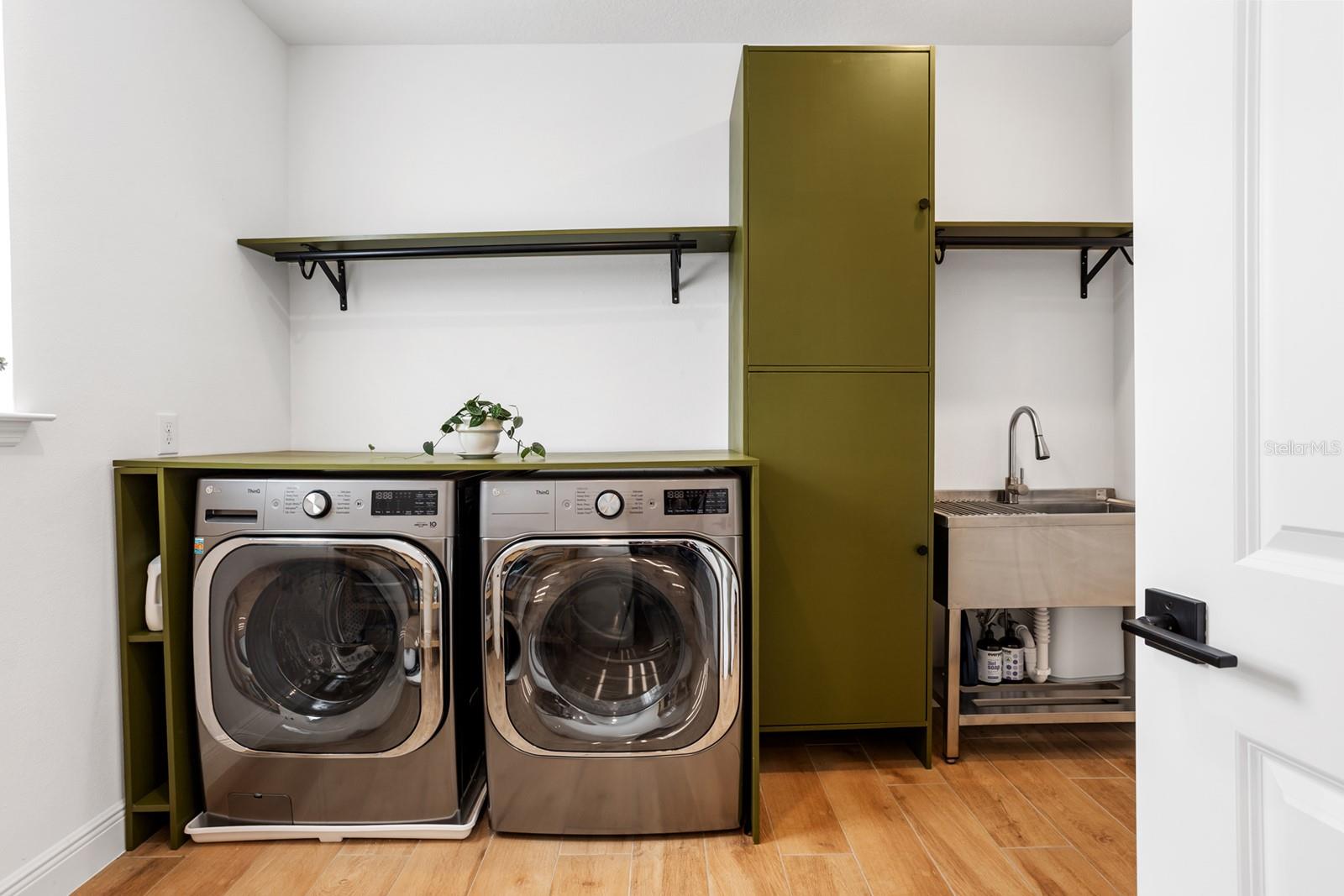 POITRAS EAST N-7 - Residential