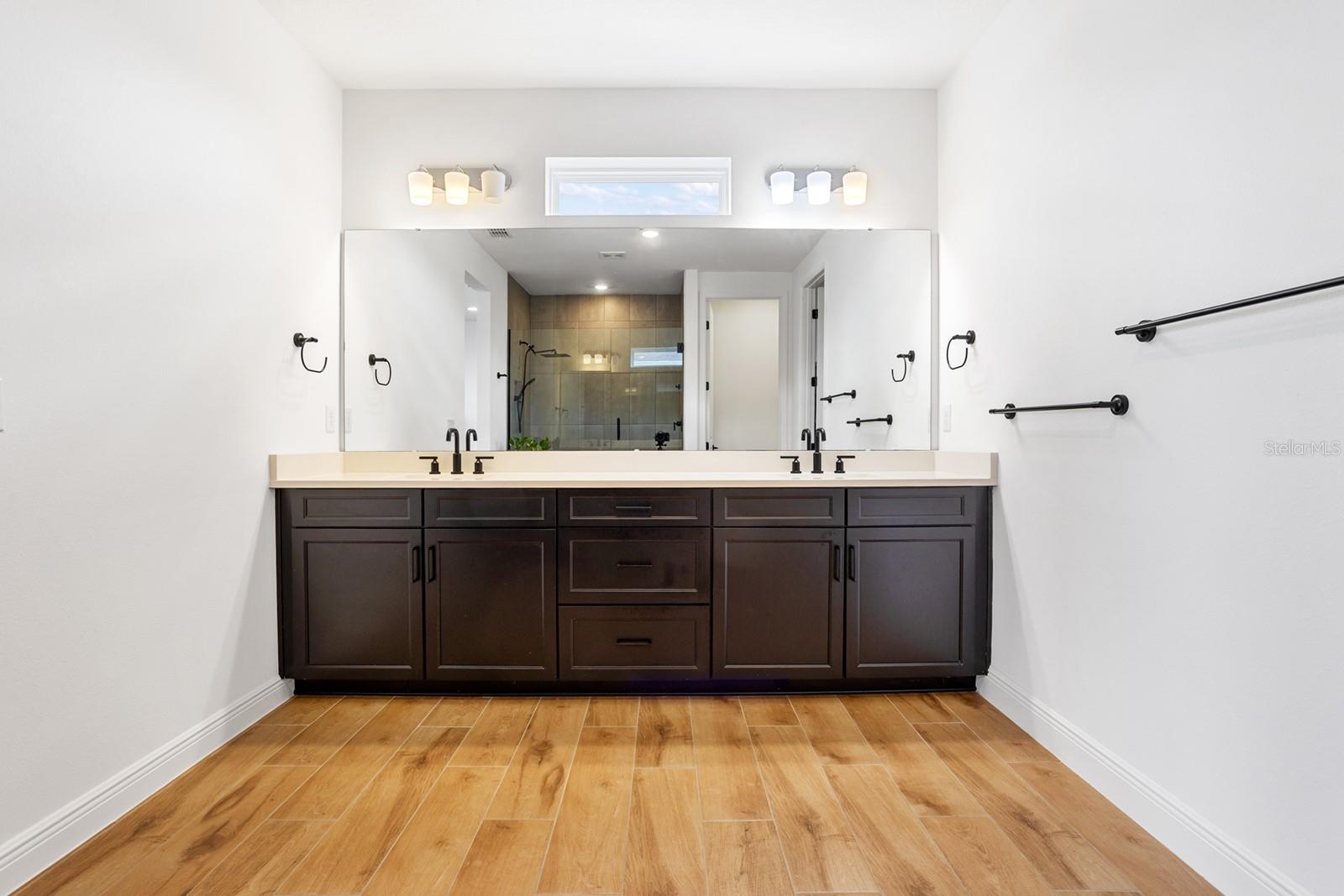 POITRAS EAST N-7 - Residential