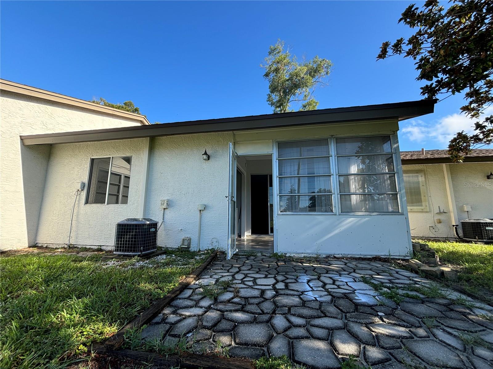 VILLAS OF BEACON GROVES - Residential Lease