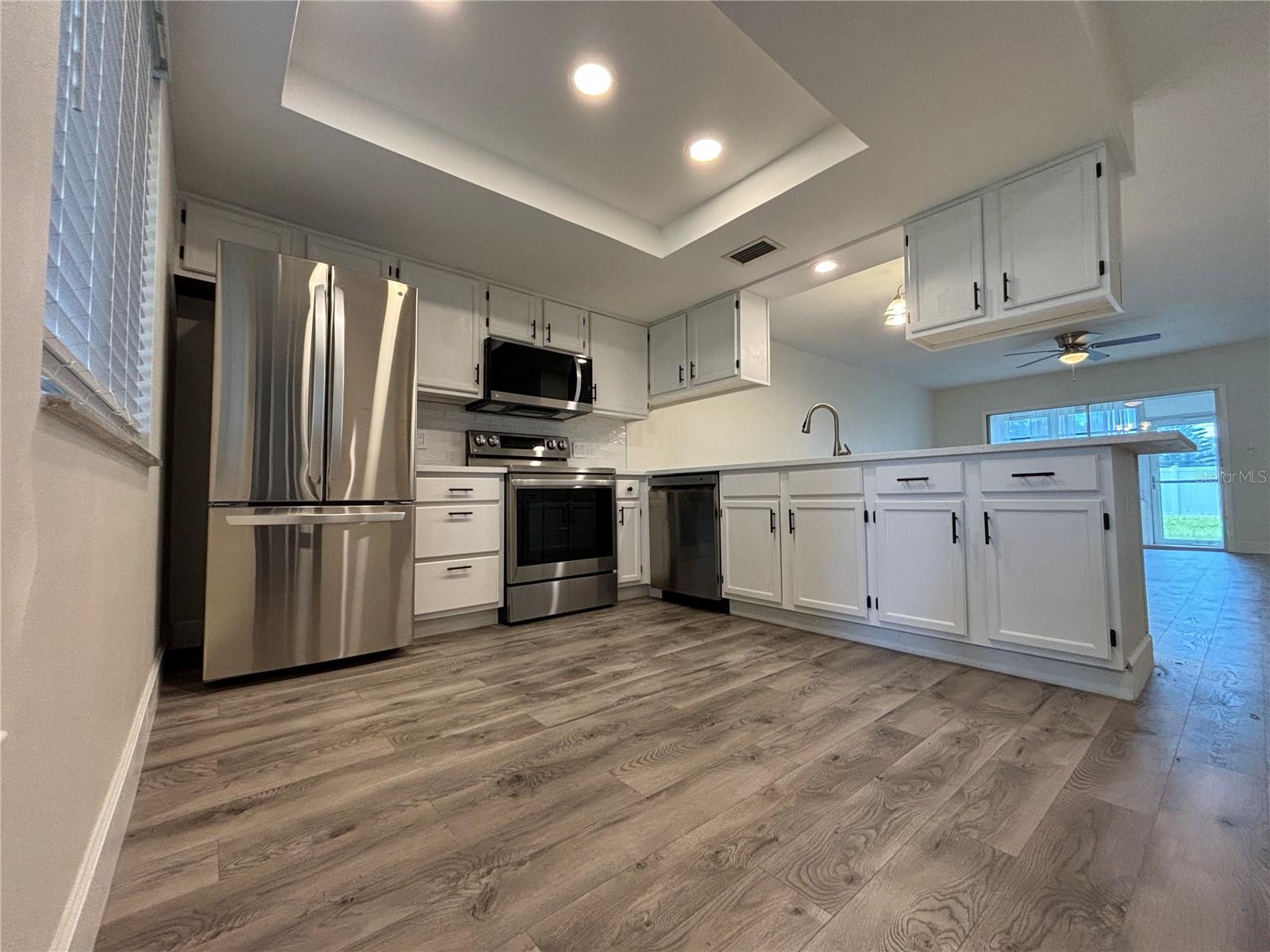 VILLAS OF BEACON GROVES - Residential Lease