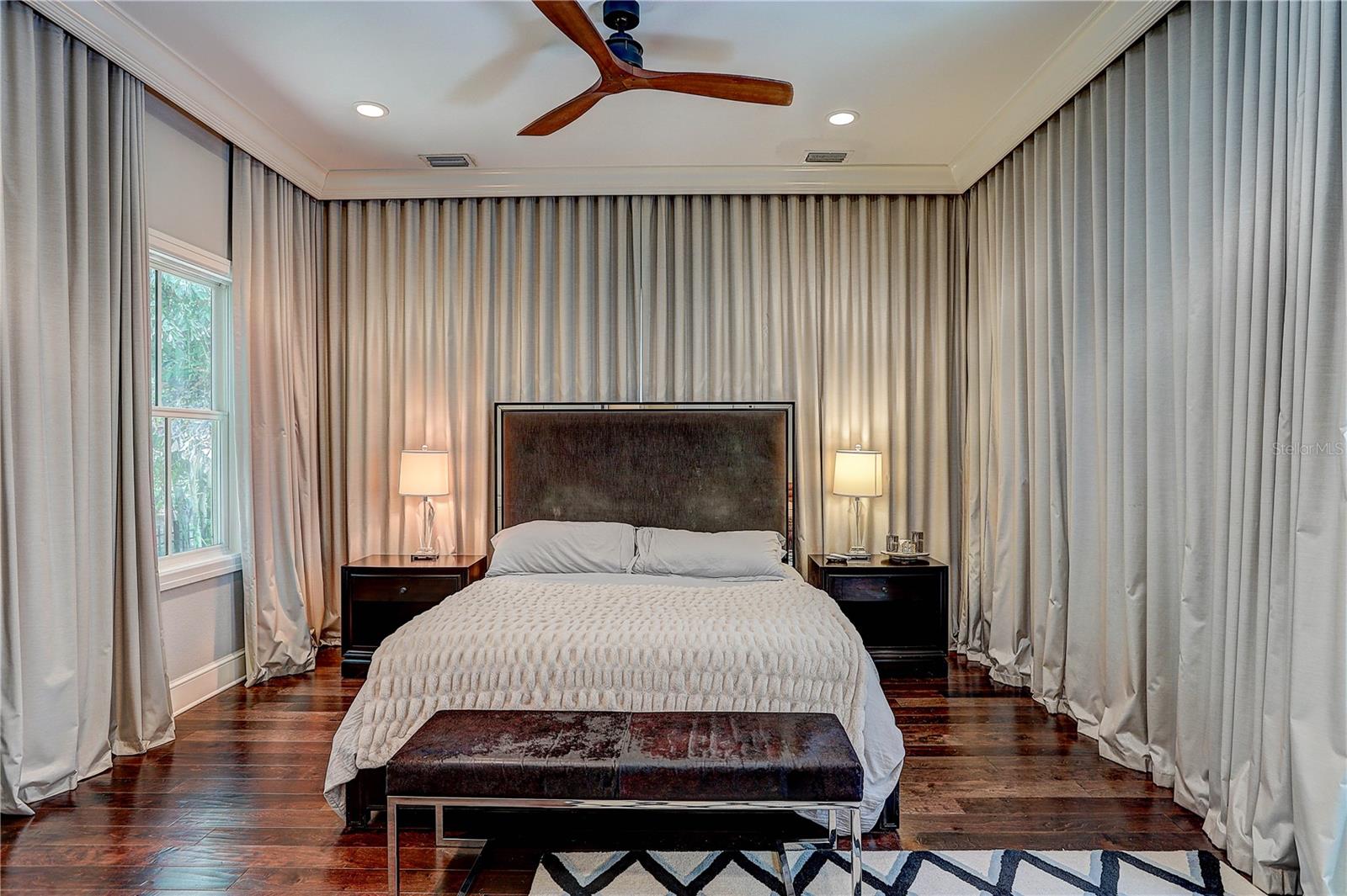 HENDERSON BEACH - Residential