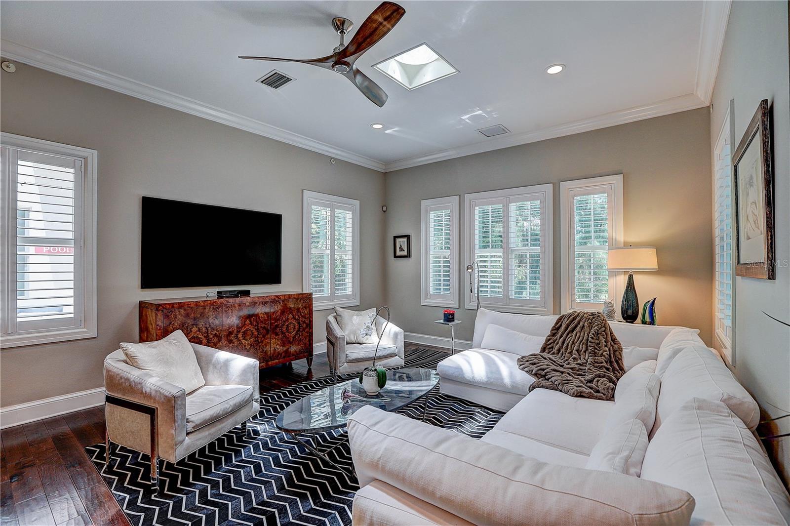 HENDERSON BEACH - Residential
