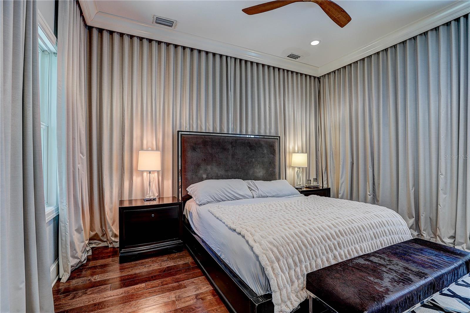 HENDERSON BEACH - Residential
