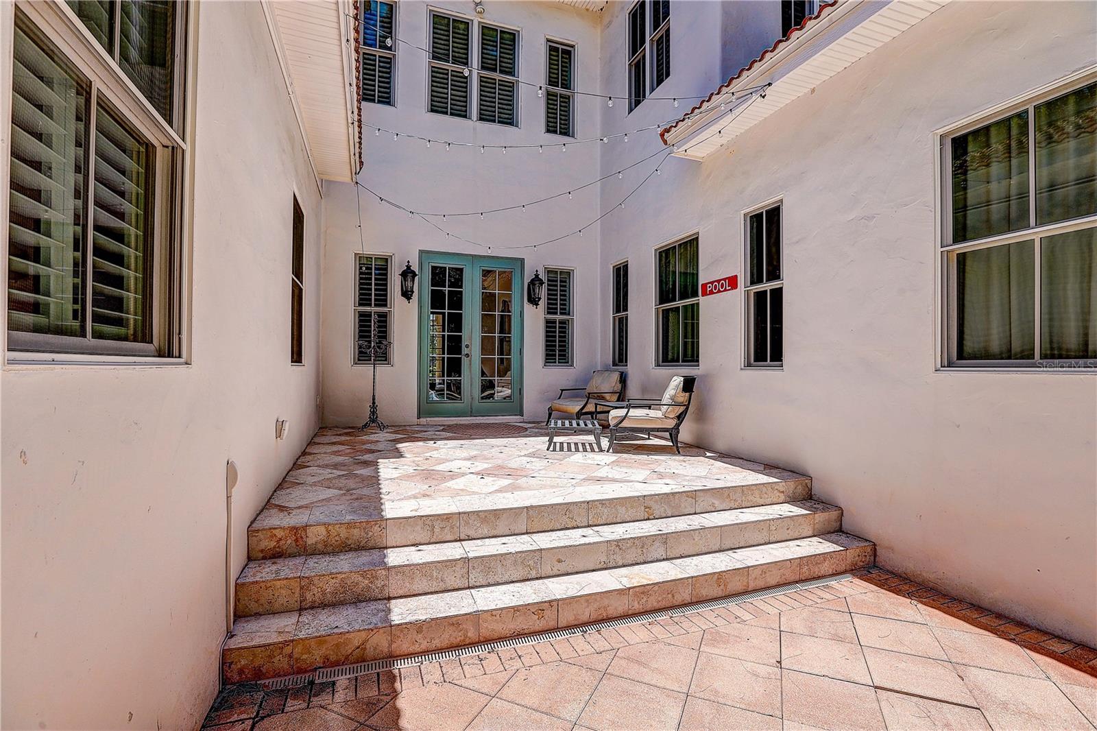 HENDERSON BEACH - Residential
