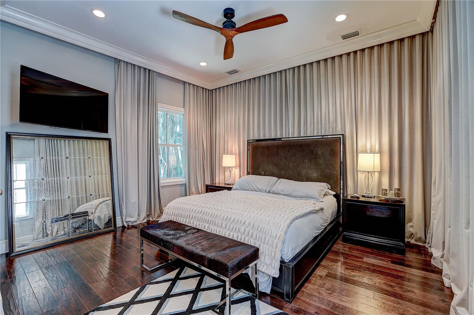 HENDERSON BEACH - Residential