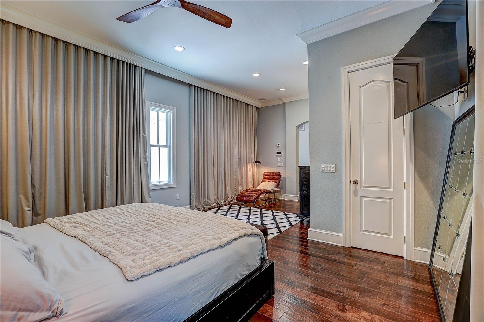 HENDERSON BEACH - Residential