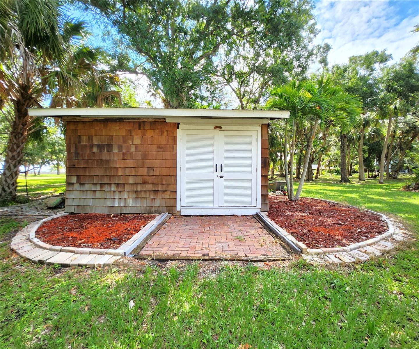 RIVERSIDE HEIGHTS - Residential