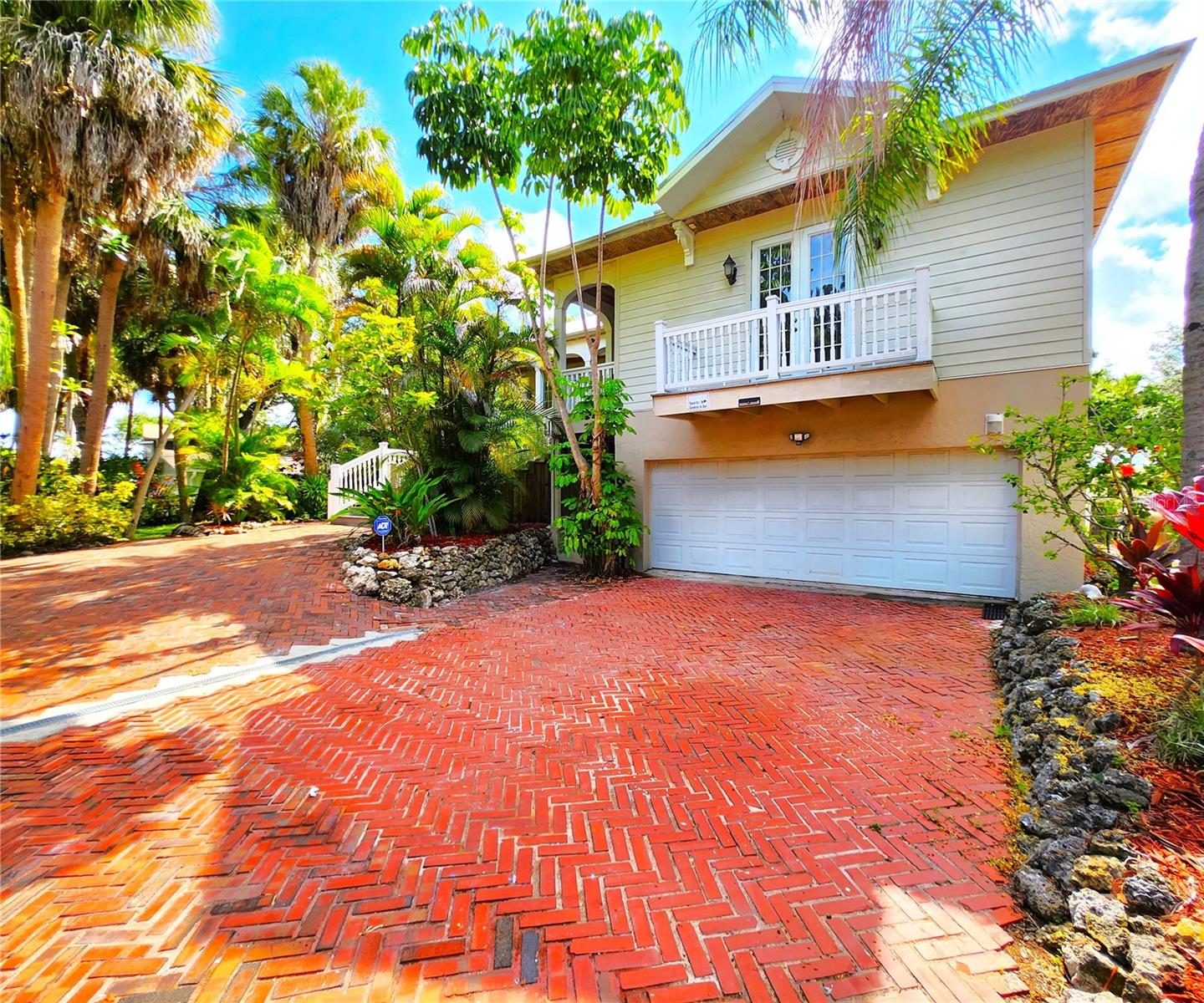 RIVERSIDE HEIGHTS - Residential