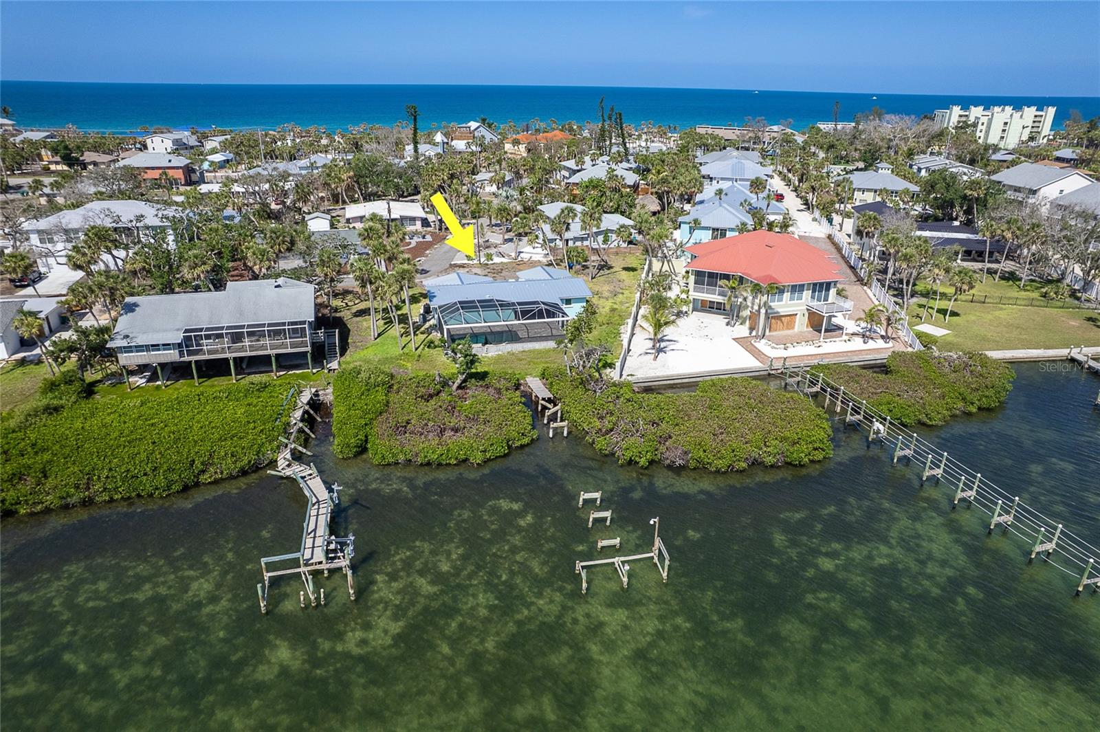 PELICAN SHORES - Residential