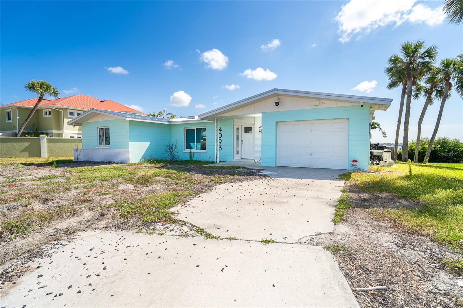 PELICAN SHORES - Residential
