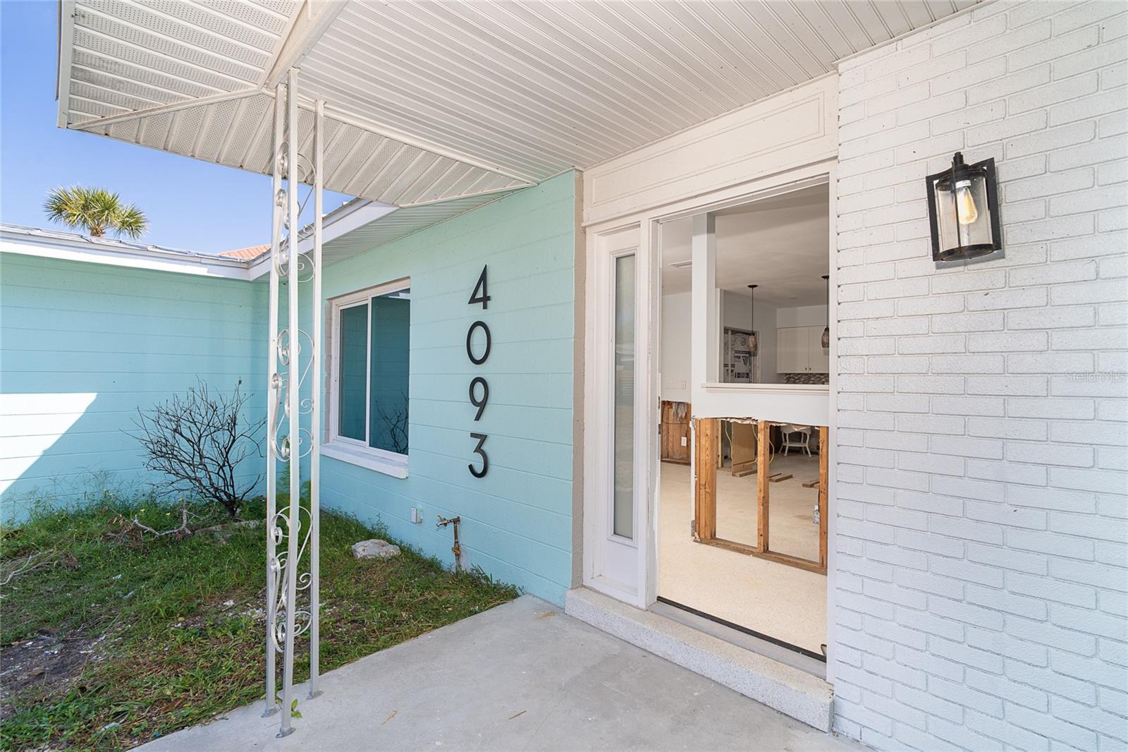 4093 PELICAN SHORES CIRCLE